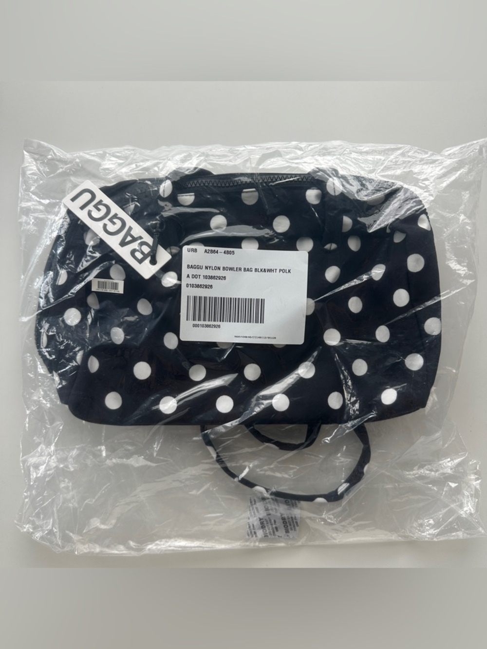 UO x BAGGU B&W Polka dot Bowler Regular Small